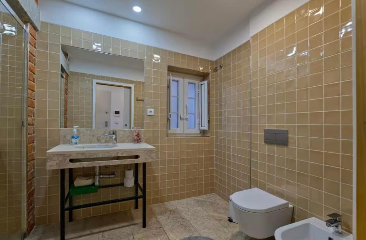 Apartment Charming Loft With Rooftop Terrace Lisbon