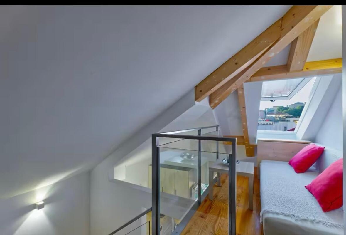 Charming Loft With Rooftop Terrace Lisbon