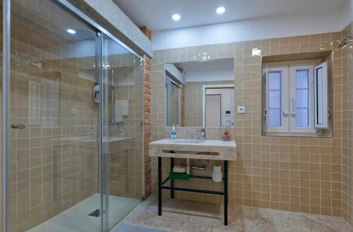 Charming Loft With Rooftop Terrace * Lisboa